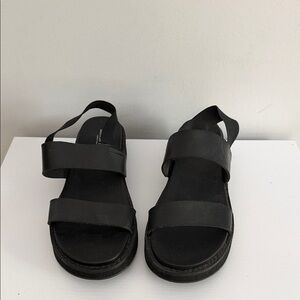 American Eagle Outfitters Black Sandals